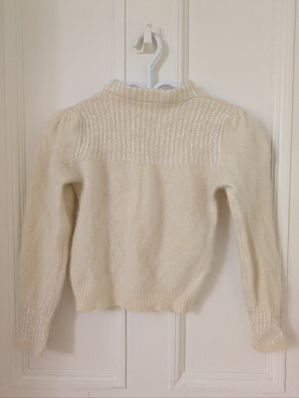 Vintage Cream Crewneck Sweater (Angora Rabbit Hair)